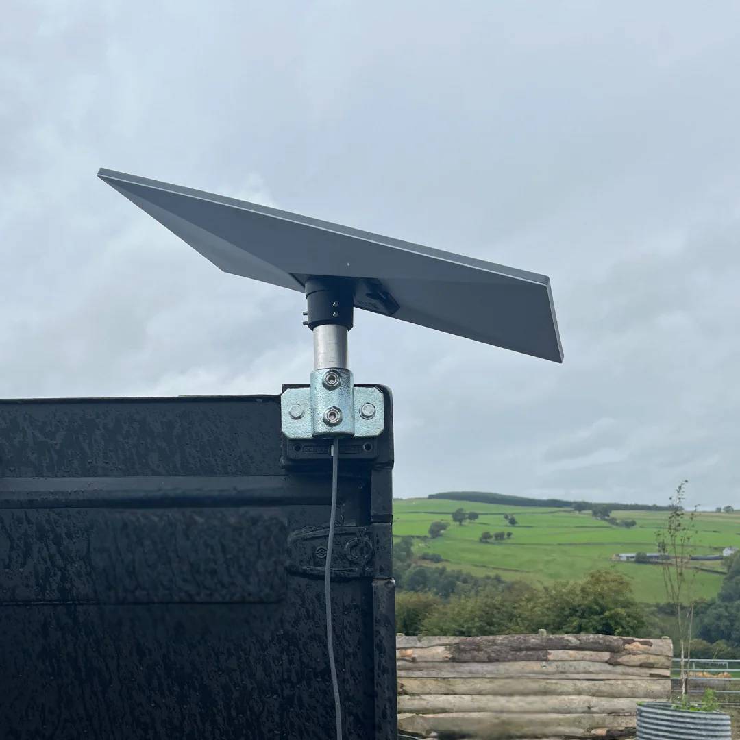 Starlink in kenya: starlink standard kit gen 3 vs. Starlink mini kit