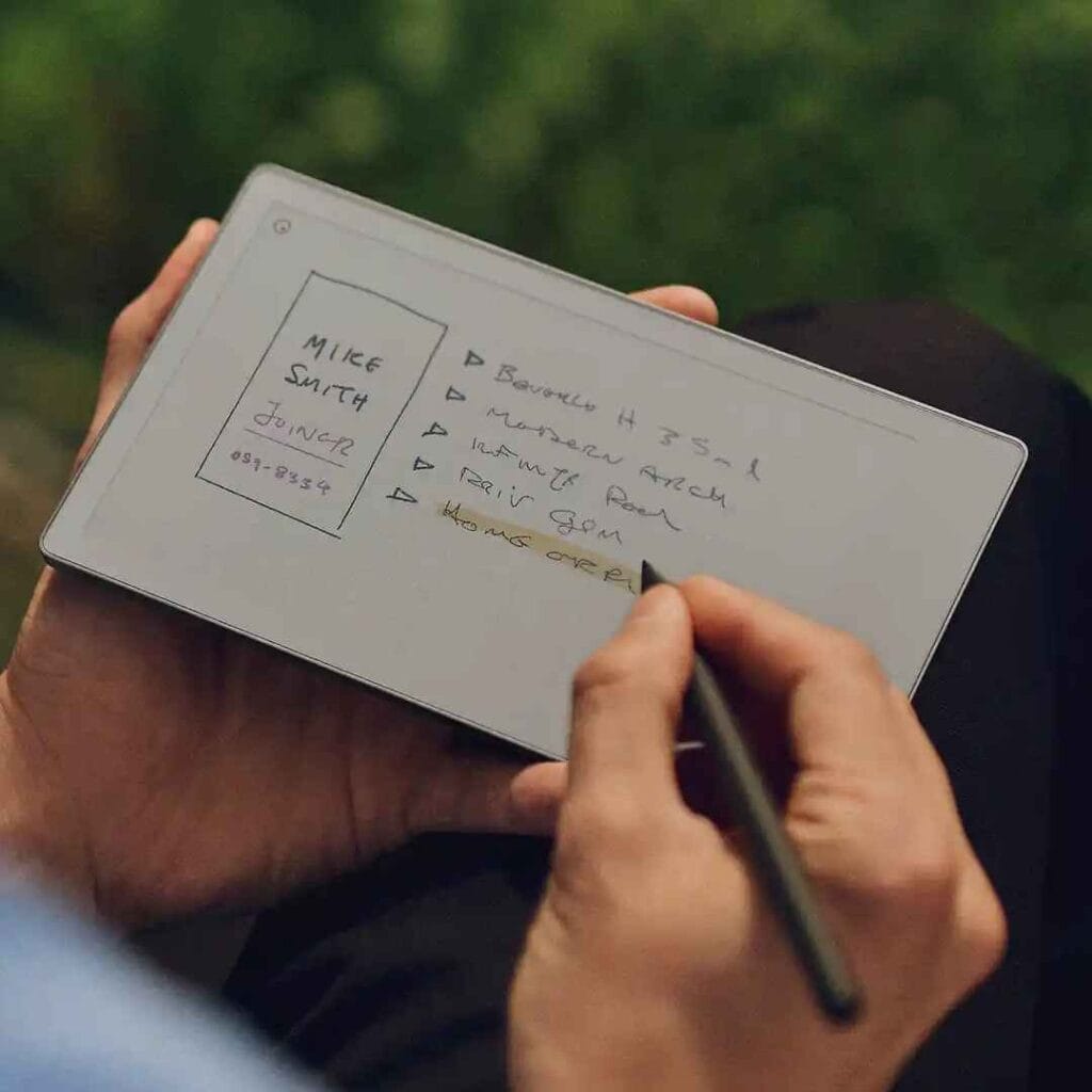 remarkable paper pro move-1